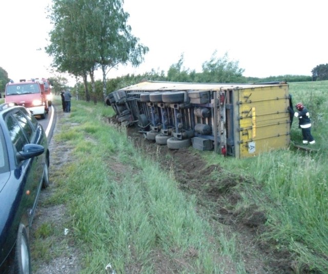 Wypadek na trasie Wałcz - Jabłonowo [ZDJĘCIA] - 06.06.2013