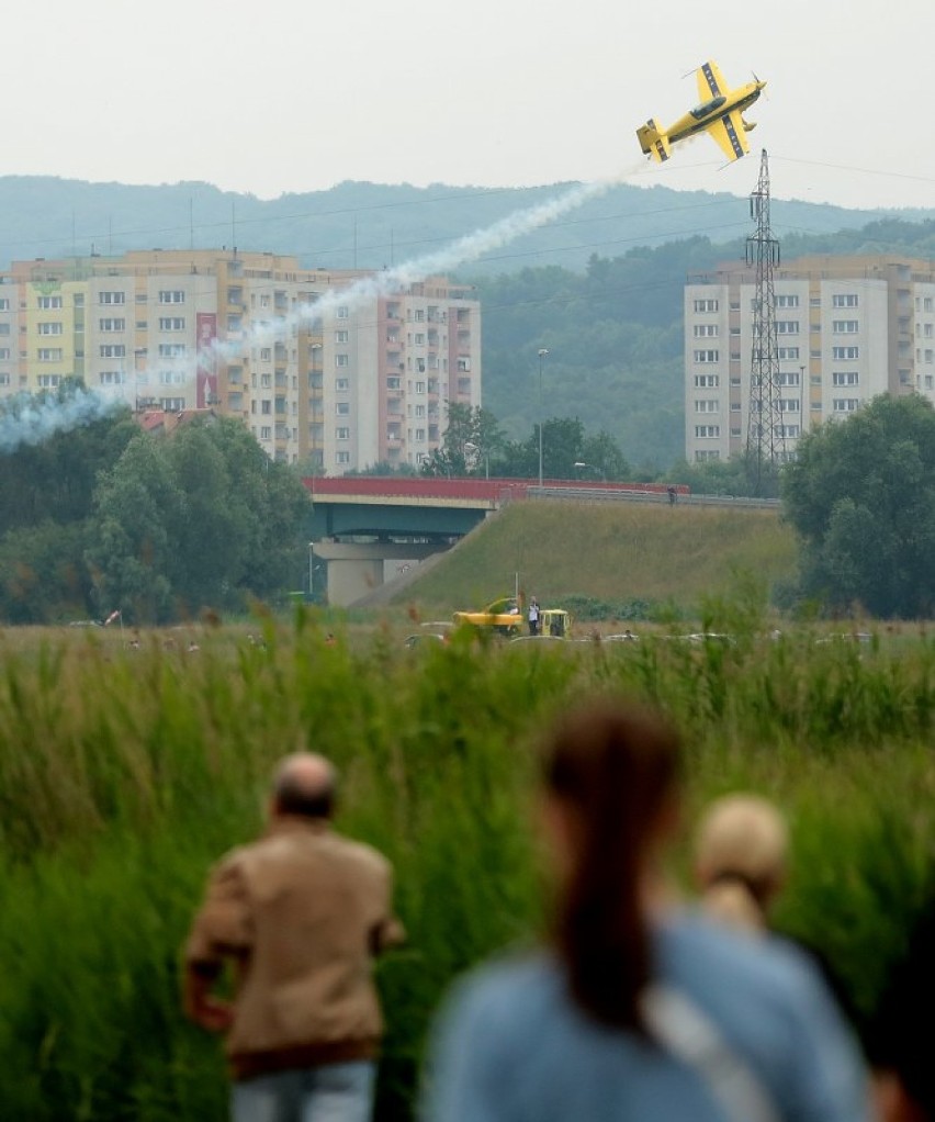 Piknik Lotniczy w Szczecinie. Tłumy podziwiały efektowne pokazy [wideo, zdjęcia]