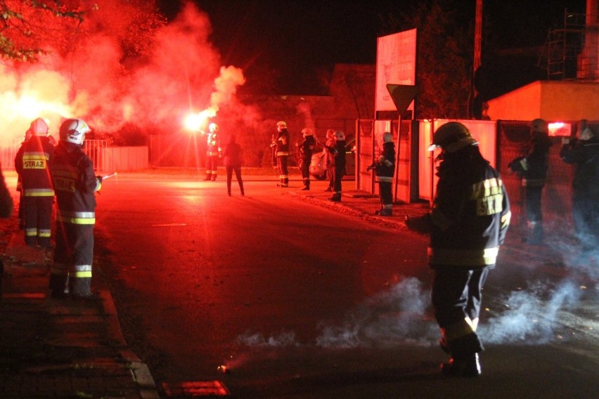 Strażacy z OSP Zduny powitali nowy wóz GCBA [ZDJĘCIA + FILM]
