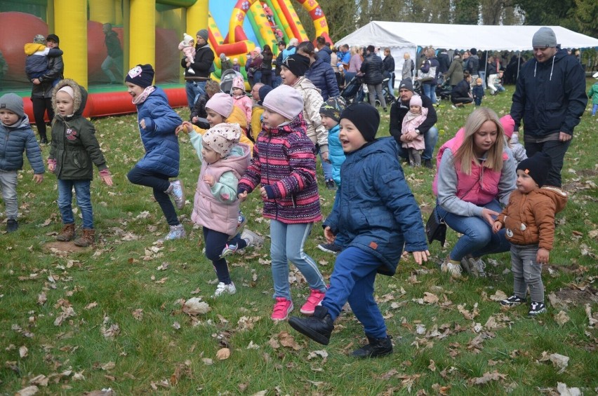 Tak wyglądało spotkanie z zajączkiem w Rakoniewicach w...