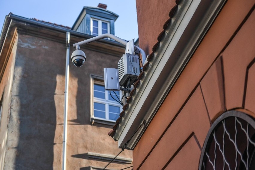 Kamery miejskiego monitoringu wizyjnego na Starym Rynku w...
