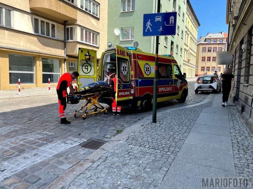 Pieszy potrącony na przejściu w Opolu u zbiegu Katedralnej z Książąt Opolskich