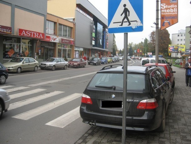 Kampania parkingowa w Raciborzu. Kierowców z fantazją nie...
