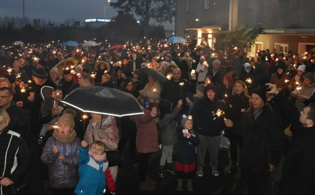 W ubiegłym roku opolanie jak zwykle nie zawiedli i tłumnie przybyli na wspólne kolędowanie.