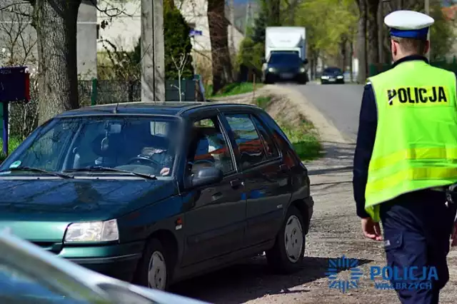 Dziś policja zwróci szczególną uwagę na to, czy piesi i zmotoryzowani stosują się do wskazań sygnalizatorów świetlnych.