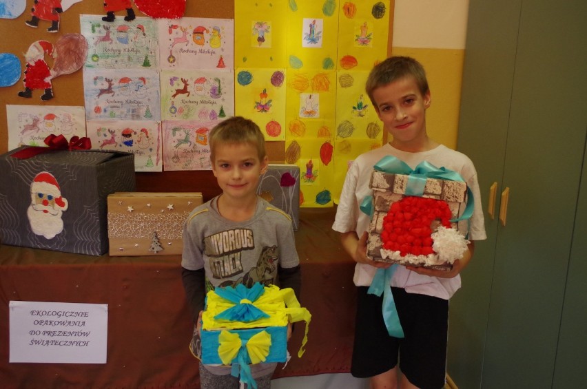 Jak przygotować ekologiczne opakowania na prezenty? Podpowiadają uczniowie ze szkoły w Mościskach