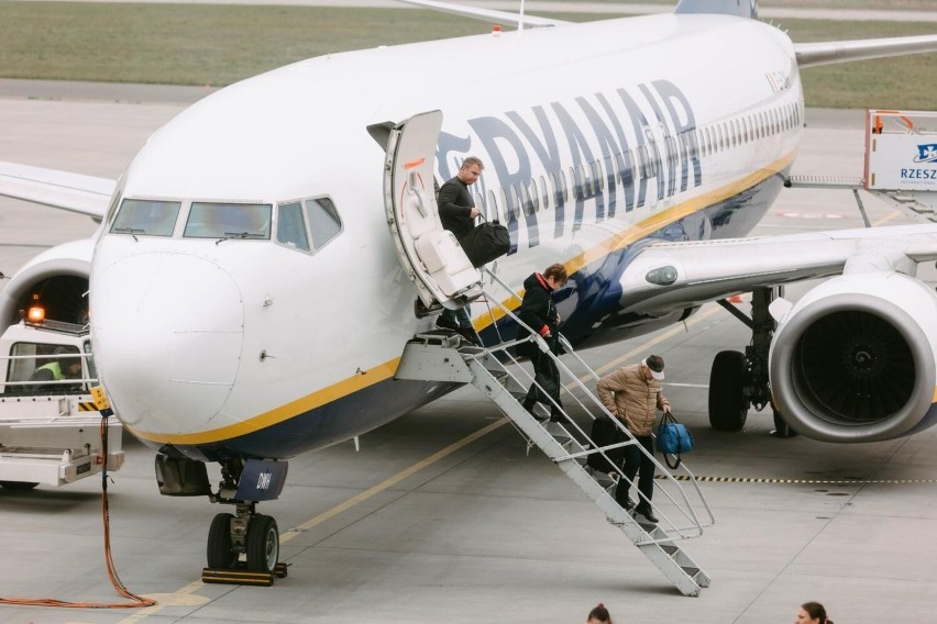 Bazowy przewoźnik krakowskiego lotniska Ryanair planuje...