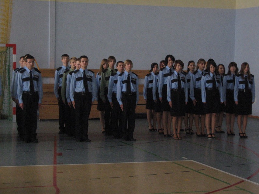 Ślubowanie klas mundurowych w Zespole Szkół nr 1 w Zakrzówku