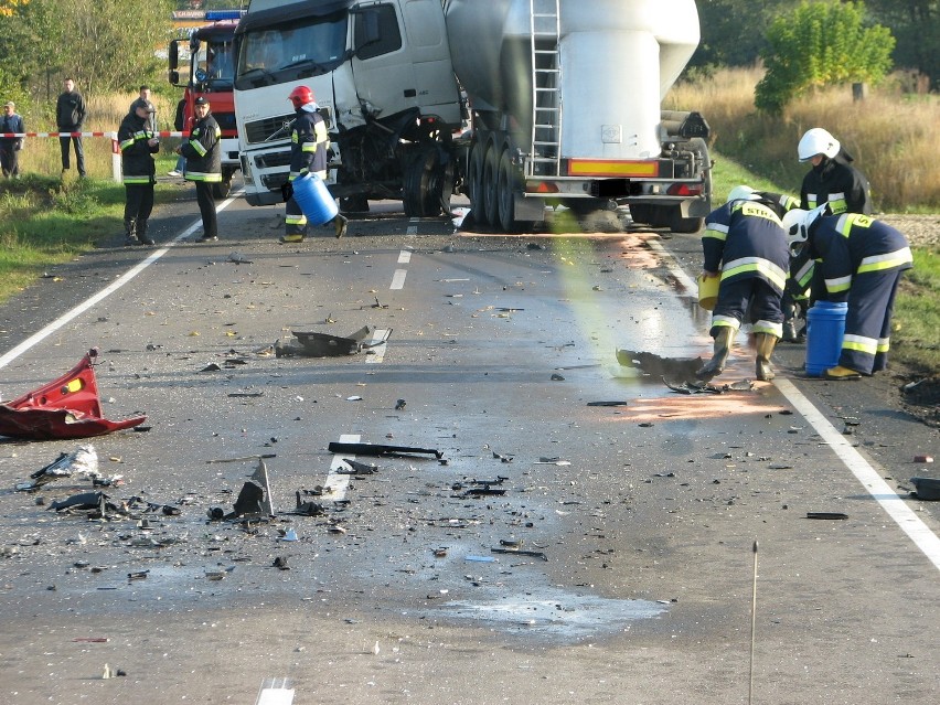 Wypadek w Skrzynce: zginął dyrektor ze Szczucina