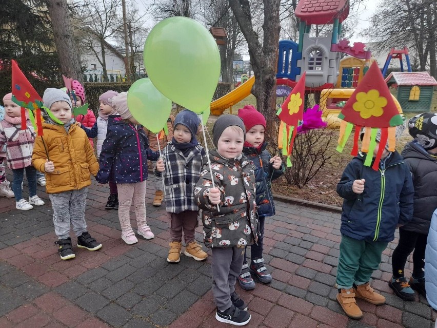 Przedszkolaki z Bajkowego Zakątka powitały wiosnę