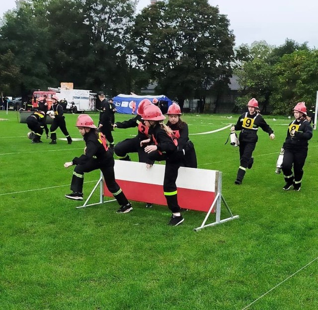 Do rywalizacji w Powiatowych Zawodach Sportowo-Pożarniczych na stadionie w Chełmku stanęło 19 drużyn, w tym OSP Bór