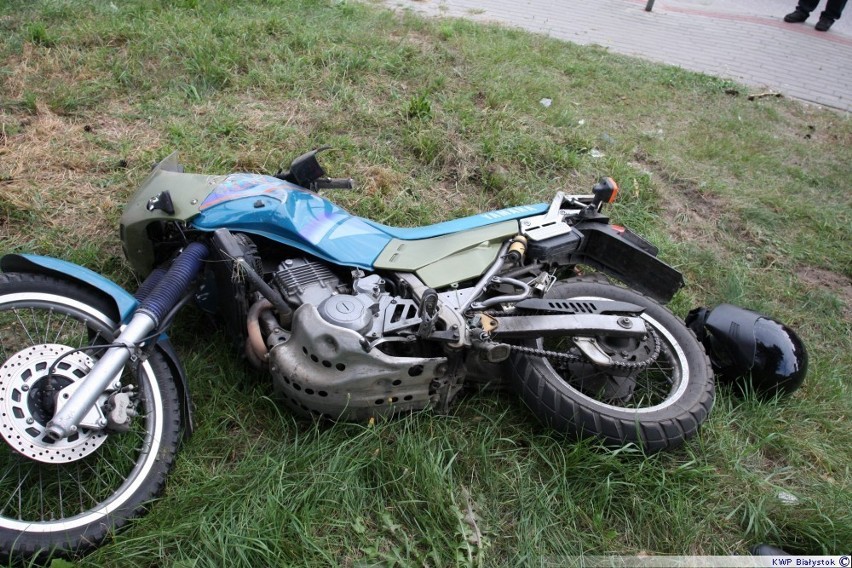 23-letni motocyklista uderzył w gazowy słupek i zmarł w szpitalu [zdjęcia]