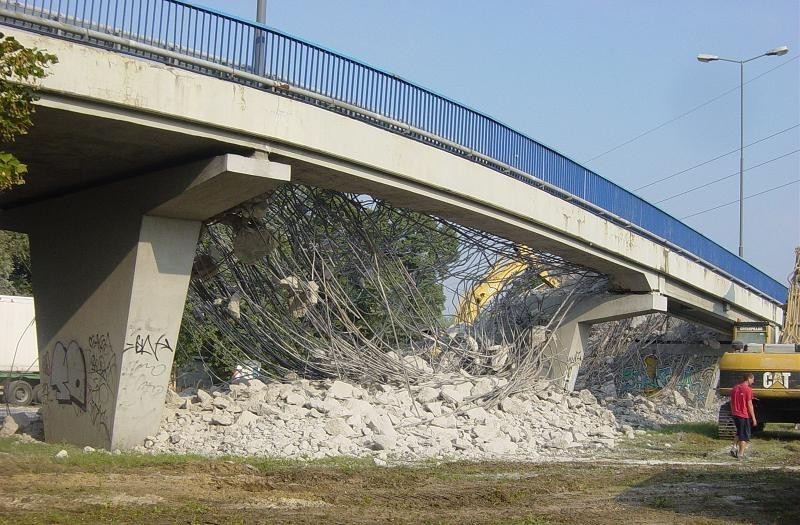 Poznań: Wybebeszony wiadukt na Górczynie [ZDJĘCIA INTERNAUTY]