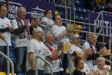 Kibice piłkarek ręcznych AWS Energa Szczypiorno Kalisz podczas meczu z KGHM Zagłębiem Lubin. ZDJĘCIA