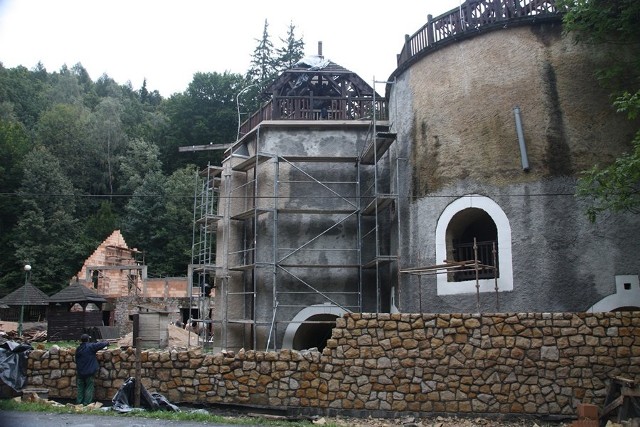 Budowa skansenu w Leszczynie.