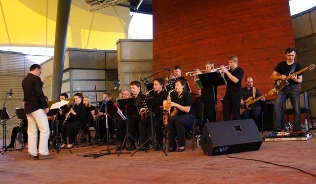 Publiczności podobał się występ orkiestry miejskiej pod batutą Rafała Kądzieli
