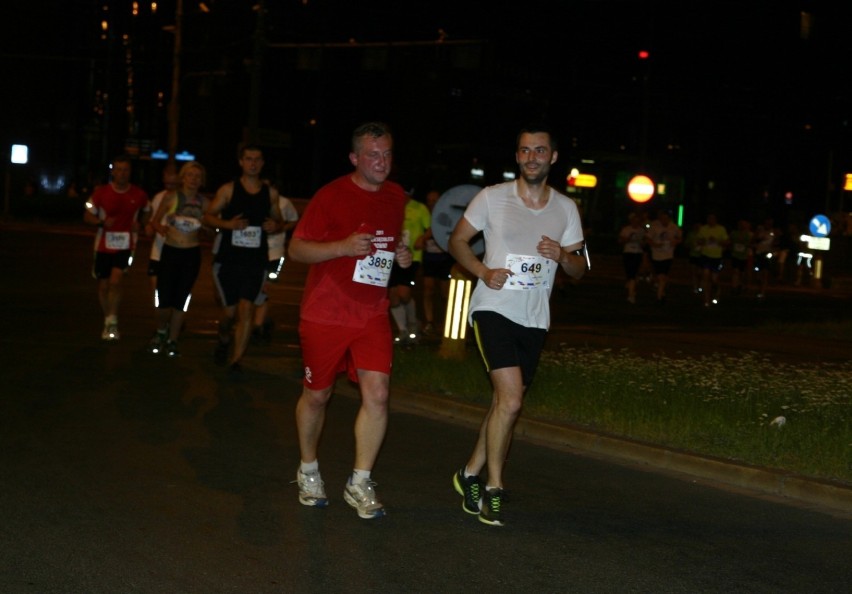 Nocny półmaraton we Wrocławiu - nielegalny