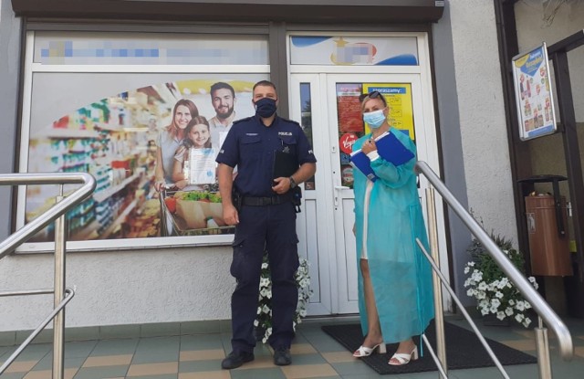 Brodnica. Kontrole Policji i Sanepidu w autobusach, na plaży, w sklepach