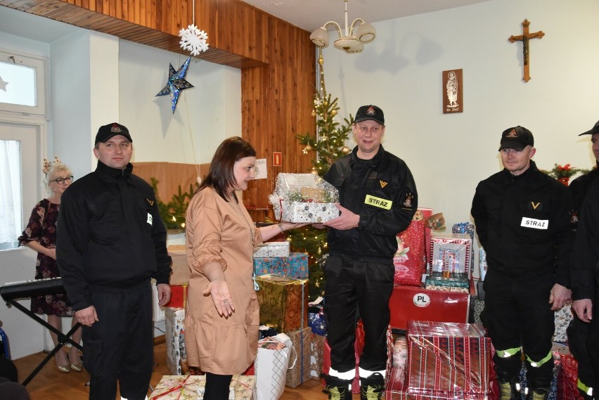 Święty Mikołaj odwiedził Domy Pomocy Społecznej w Kluczborku...