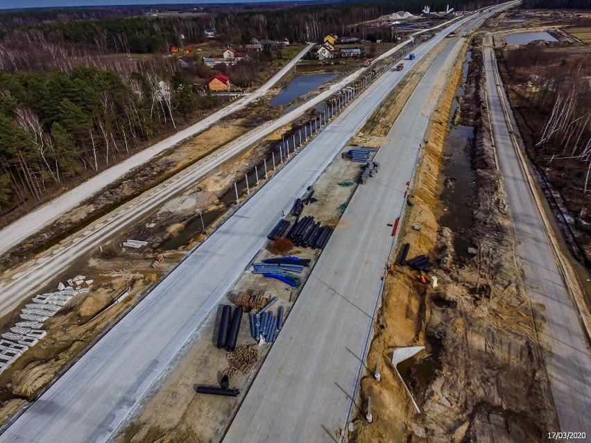 Budowa autostrady A2 na ostatniej prostej. Czy drogowcy otworzą trasę do wakacji?