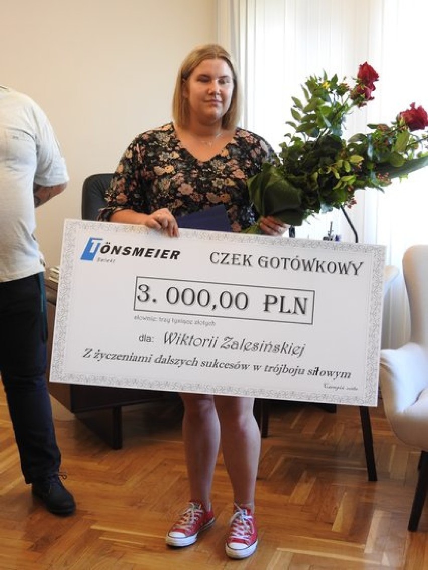 Władze gminy Czempiń i sponsorzy docenili Wiktorię...