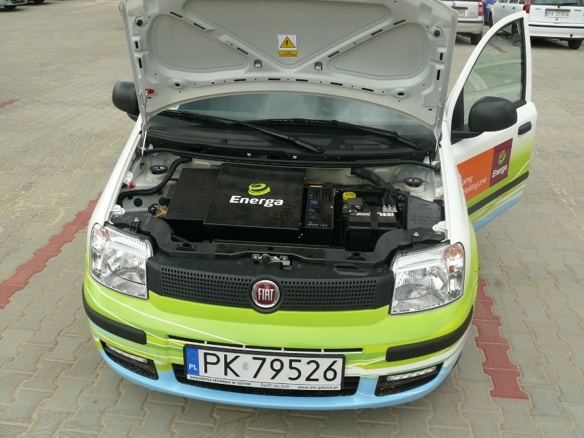 Kalisz - Zobacz jak prezentuje się pierwsze w mieście auto na... prąd