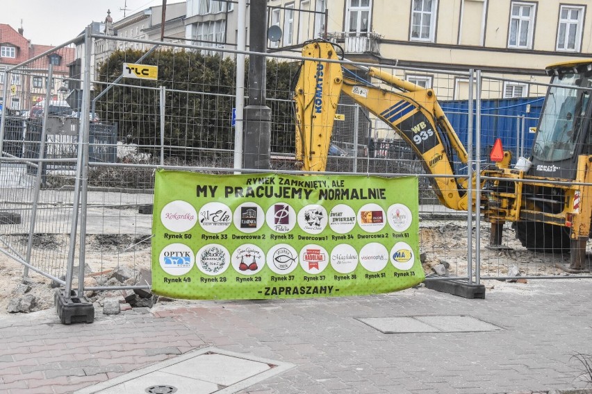 Szamotuły. Większa część Rynku zamknięta. Rozpoczął się II etap rewitalizacji starówki