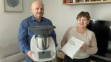 Pan Bronisław wygrał Thermomix w "Naszej Loterii". Teraz czytelnicy „Głosu Wielkopolskiego” mają szansę zgarnąć Fiata 500!