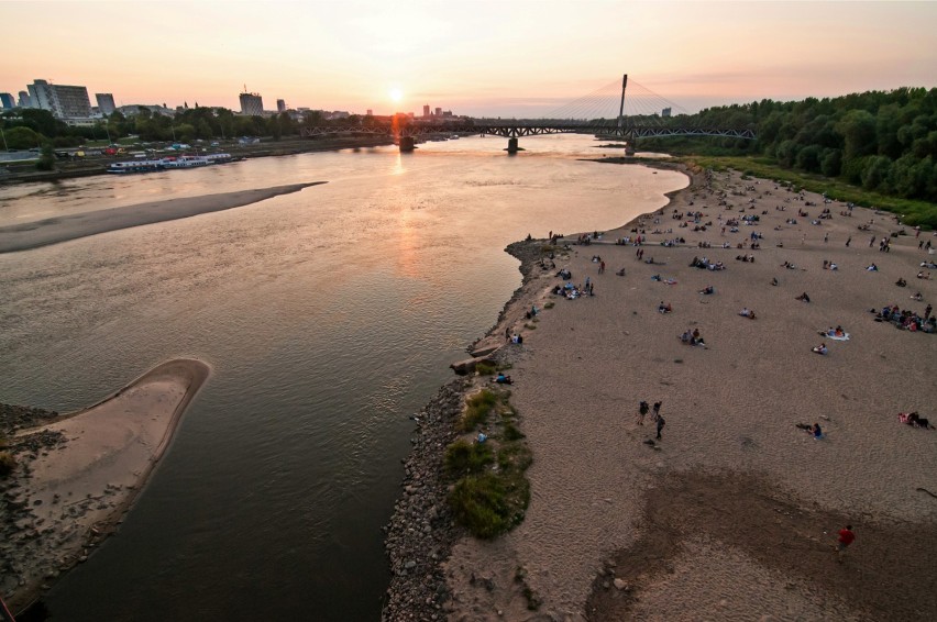 Ognisko możecie też rozpalić na jednej z 5 plaż...