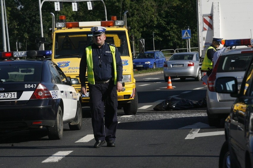 Wypadek na obwodnicy w Legnicy (ZDJĘCIA)