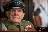 Pułkownik Kazimierz Klimczak "Szron" kończy 109 lat. Najstarszy powstaniec warszawski świętuje dziś urodziny