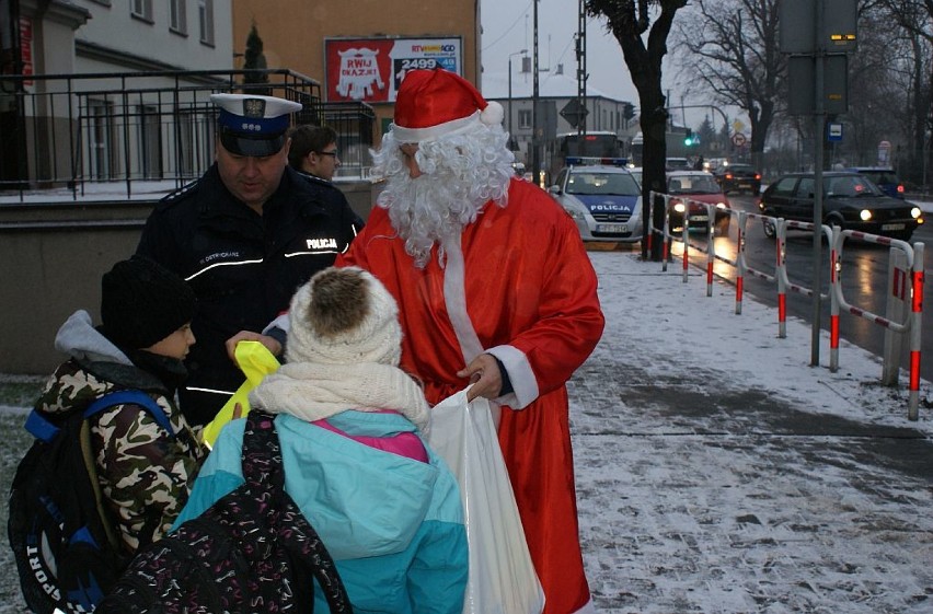 Policyjny Mikołaj w powiecie wieluńskim [FOTO]