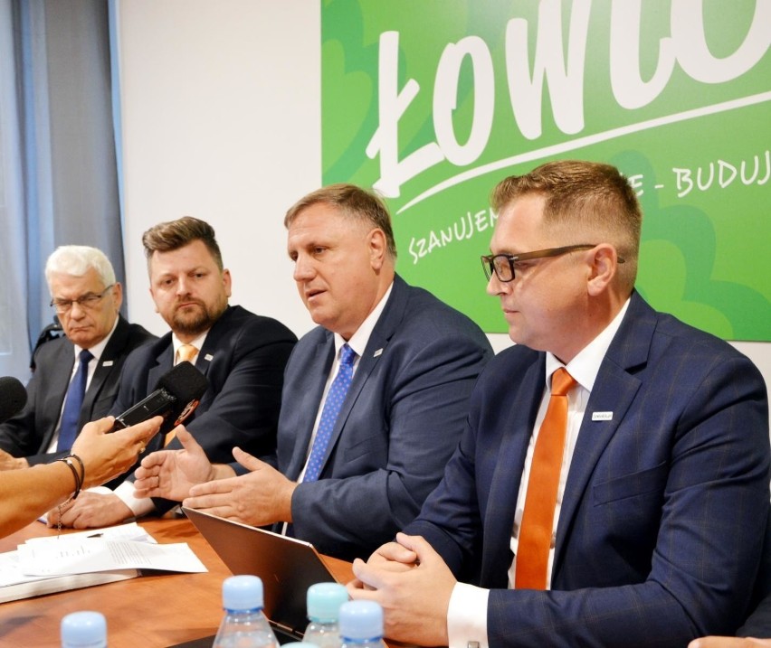 Mariusz Siewiera, były wiceburmistrz Łowicza zwołał konferencję związaną z jego rezygnacją [ZDJĘCIA]