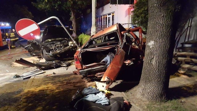 Kierowca BMW rozbił samochody w Knurowie