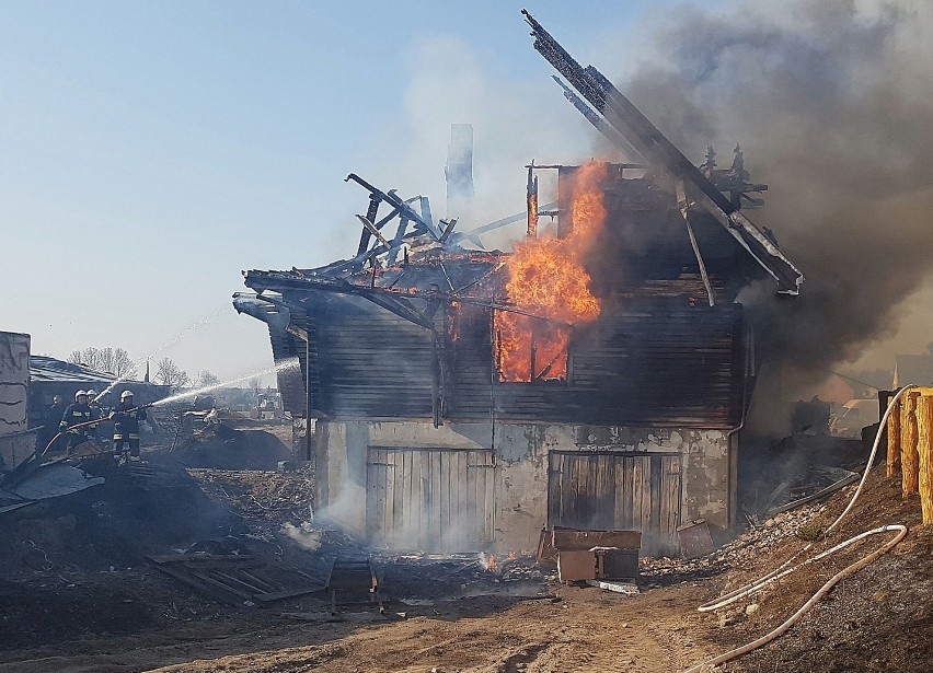 Pogorzelcom z Bakałarzewa potrzebna jest pomoc. Liczy się każdy grosz