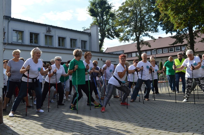 "Chodzę bo lubię", czyli rajd nordic walking w Wielichowie