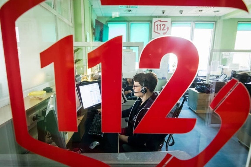 Fałszywe zgłoszenia na nr 112 w Opocznie. Żartownisie dostali sądowe wyroki nakazowe