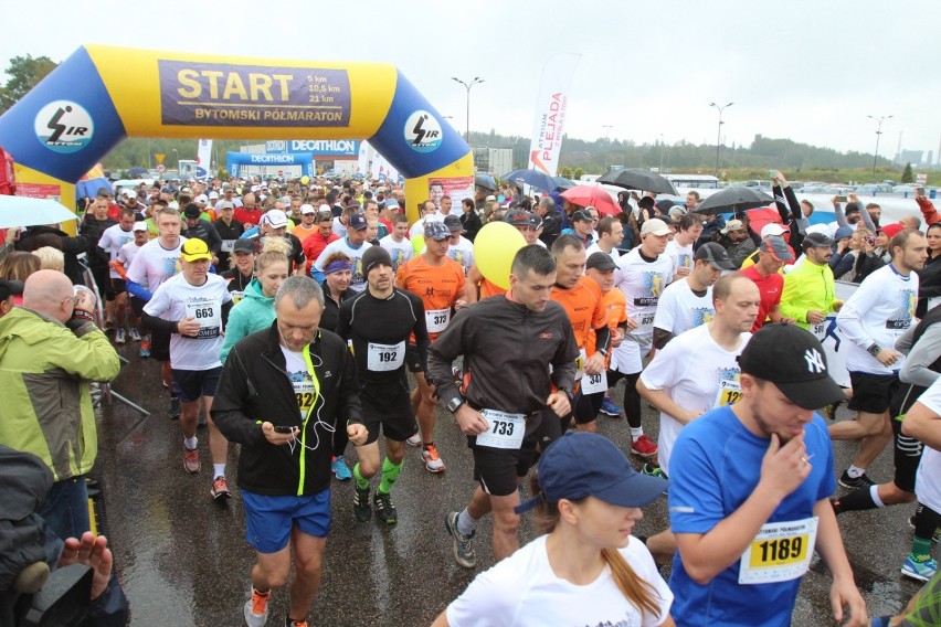 Tak było w ubiegłym roku na Bytomskim Półmaratonie. 

Zobacz...