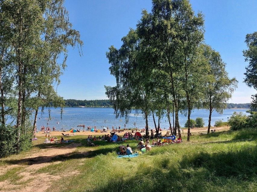 W niedzielę 20 czerwca setki plażowiczów odwiedziły Zalew...