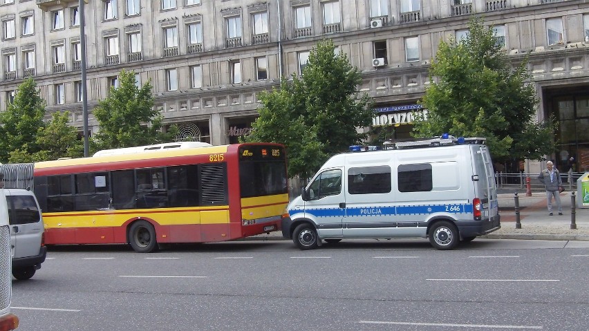 Śródmieście: Kolizja na skrzyżowaniu Marszałkowskiej i Pięknej
