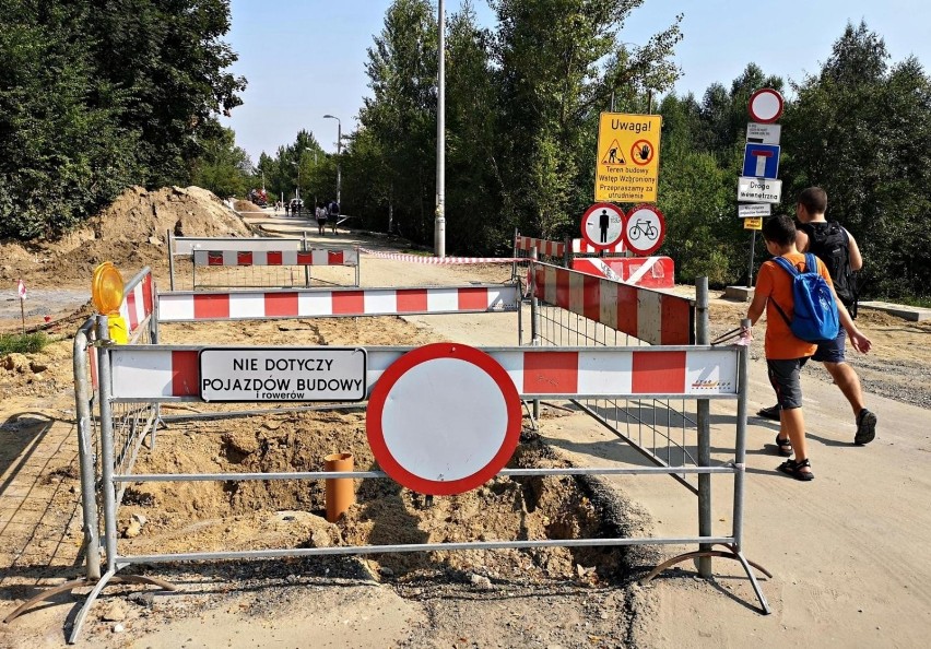 Kraków. Na Zakrzówku plac budowy, ale plażowiczów nie brakuje [ZDJĘCIA]