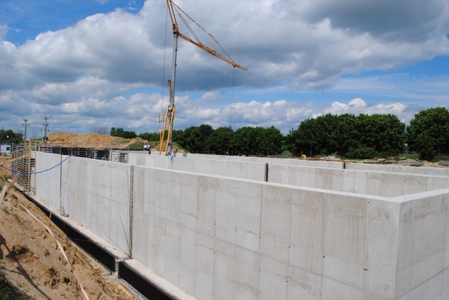 W ramach rozbudowy oczyszczalni ścieków powstaje nowy bioblok. Jego rozmiary robią ogromne wrażenie