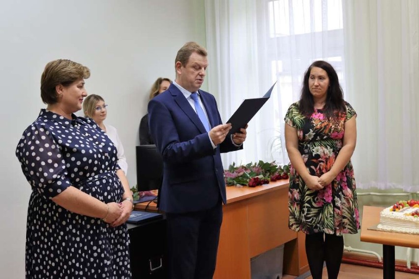 Kwota nagród w 2022 roku z okazji Dnia Edukacji Narodowej w Gminie Kutno wyniosła 86 tysięcy 565 złotych i została przyznana 74 osobom