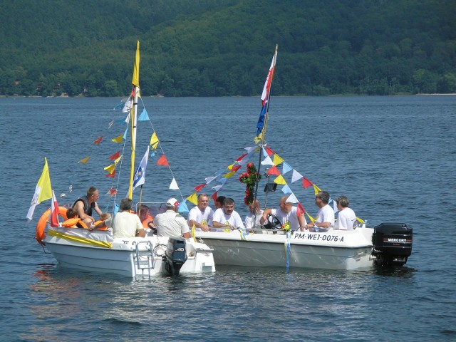 Pielgrzymka łodziowa w Nadolu