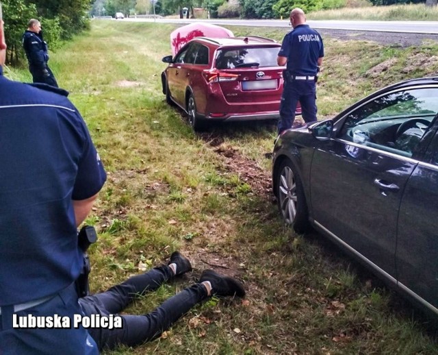 Policjanci z sulęcińskiej drogówki podjęli pościg za kierowcą osobowej toyoty.  