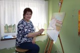 Maryla Zborowska ze Sławy maluje obrazy. Marzyła o tym od podstawówki, ale udało się dopiero na emeryturze [ZDJĘCIA]