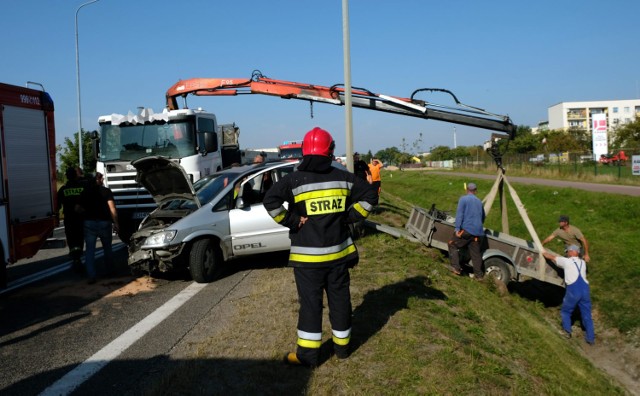 Zderzenie dwóch samochodów w Człuchowie