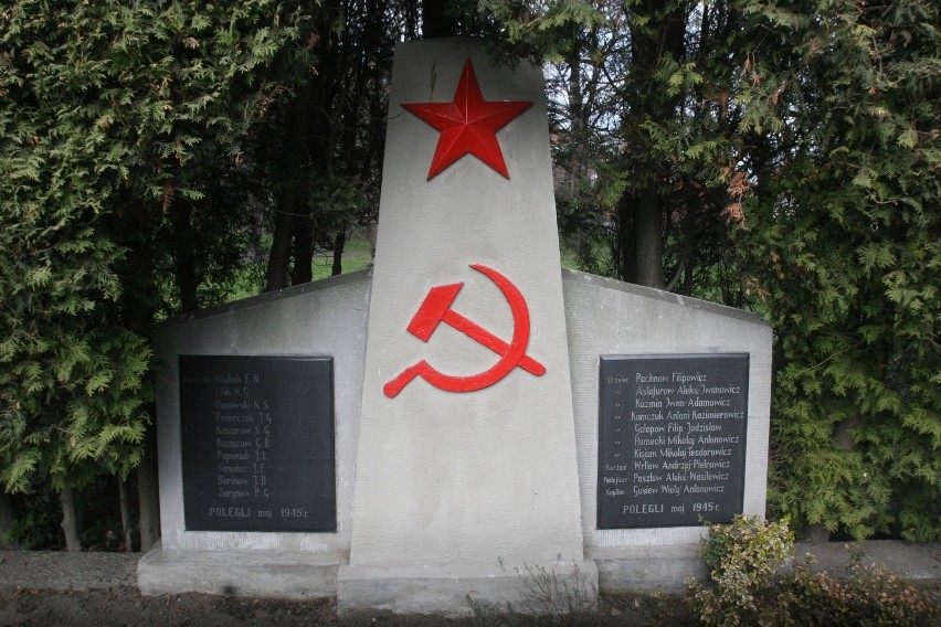 Pomnik Armii Czerwonej w Raciborzu zniszczony przez czas