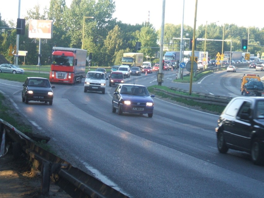 Tak wygląda remont drogi DK1 w Częstochowie. Fot. Damian...