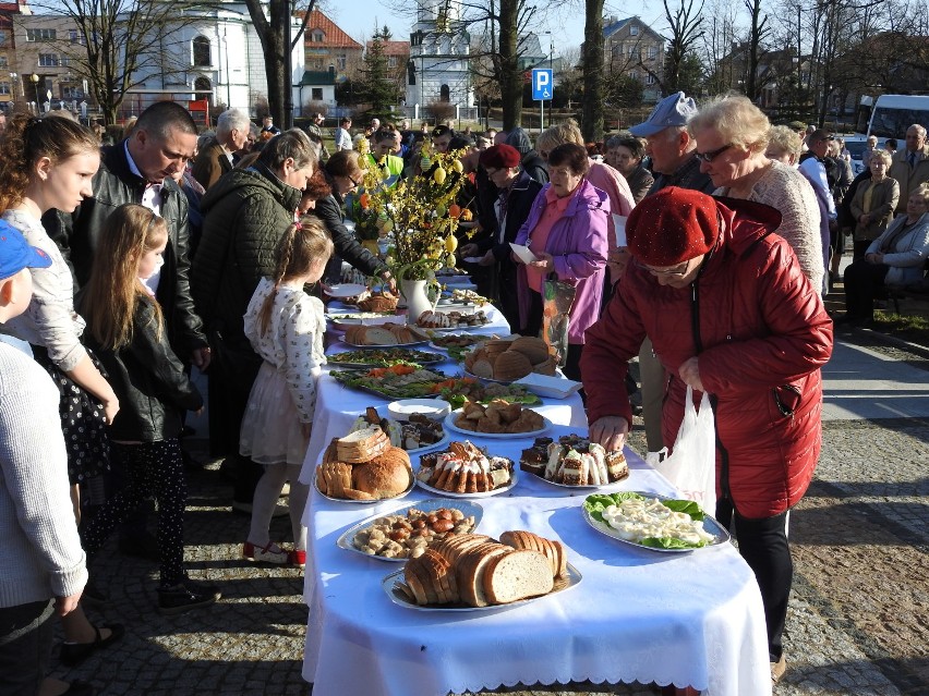 Mieszkańcy Sokółki spotkali się przy wielkanocnym stole